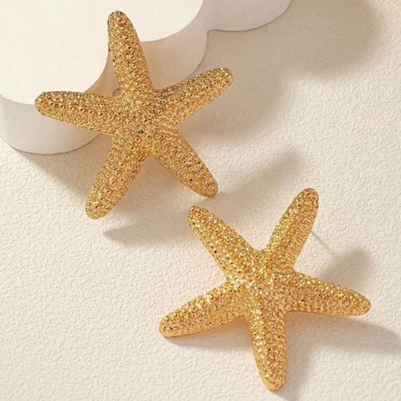 Golden Starfish Earrings - Picture 4 of 6